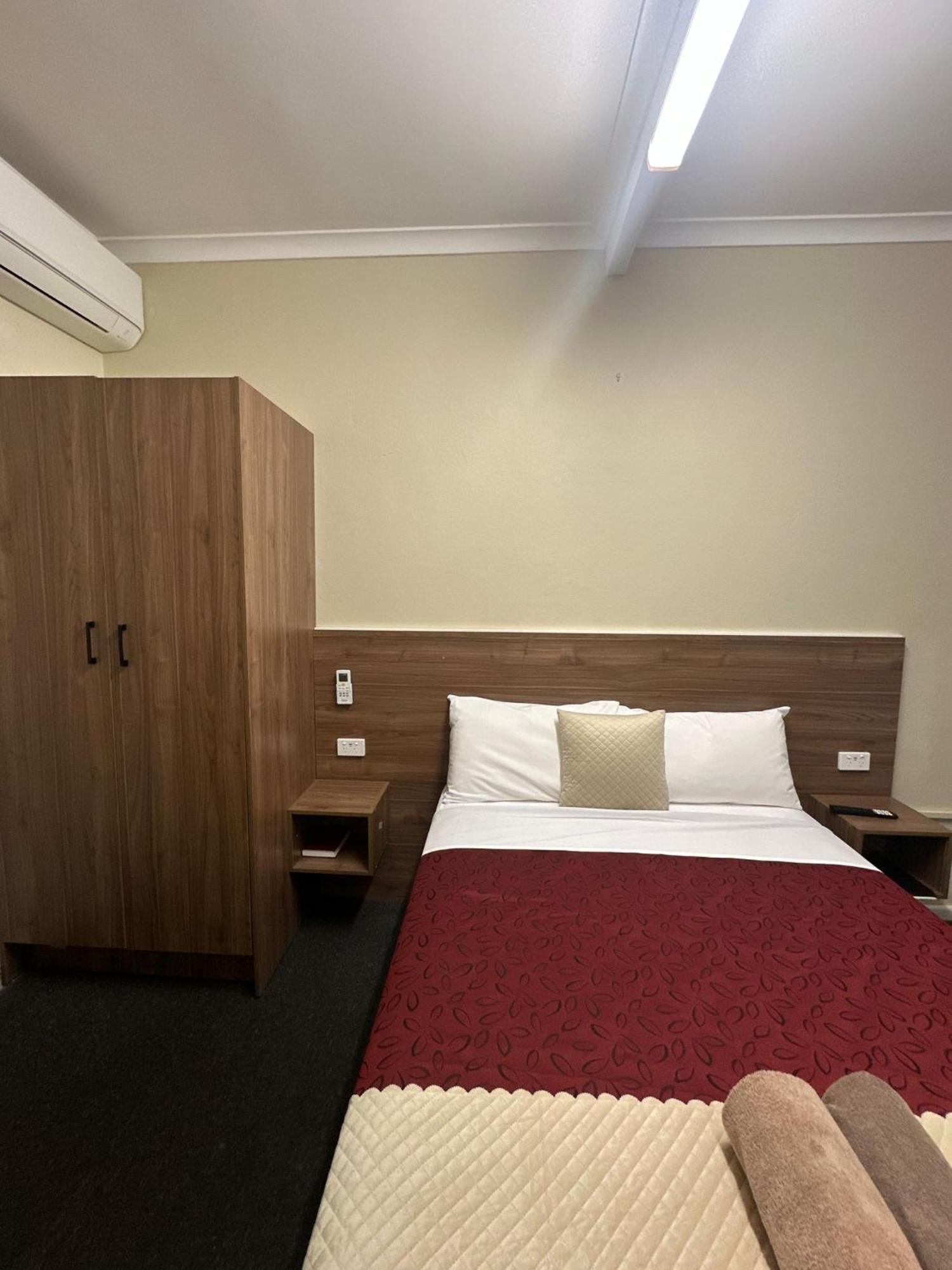 Wattle Tree Motel Cootamundra Eksteriør bilde